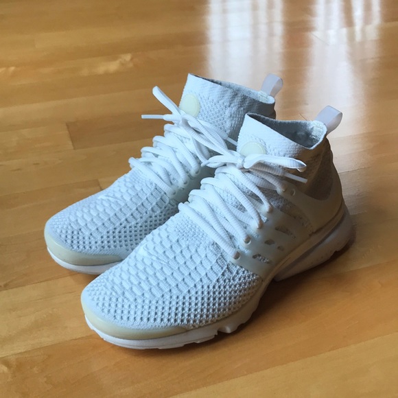 nike shoes with ankle sock